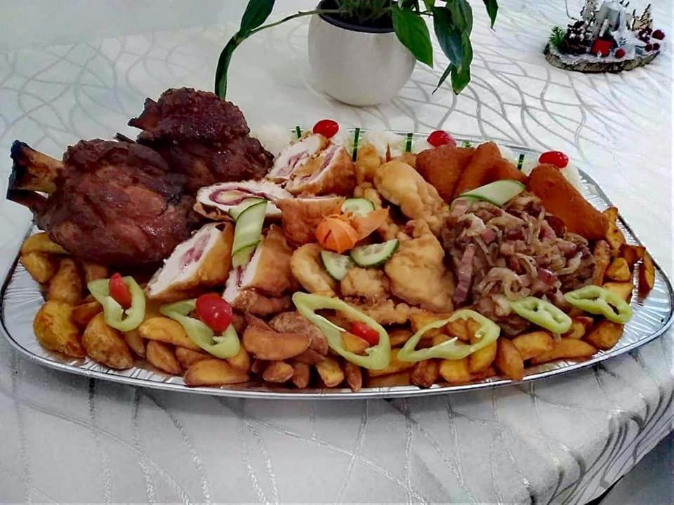 Jolan Pension & Restaurant Cicov Ngoại thất bức ảnh