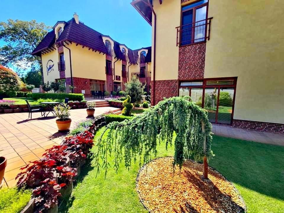 Jolan Pension & Restaurant Cicov Ngoại thất bức ảnh