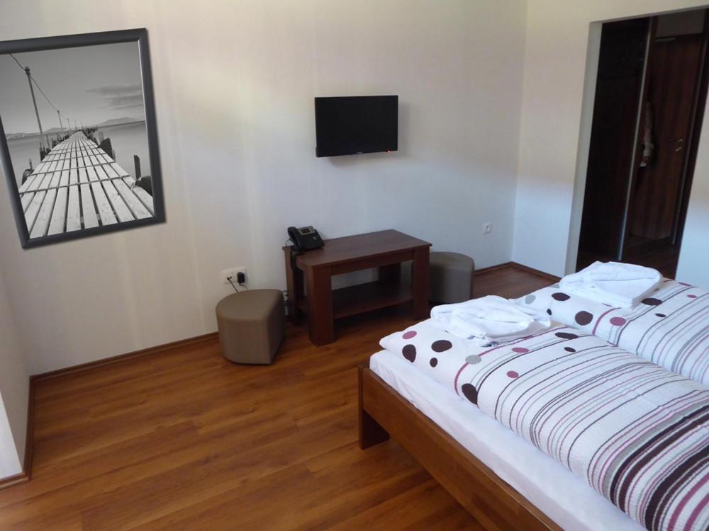 Jolan Pension & Restaurant Cicov Ngoại thất bức ảnh
