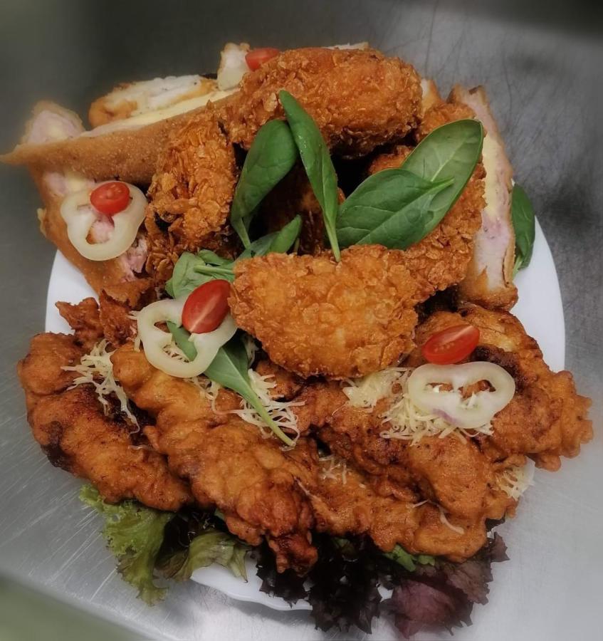 Jolan Pension & Restaurant Cicov Ngoại thất bức ảnh