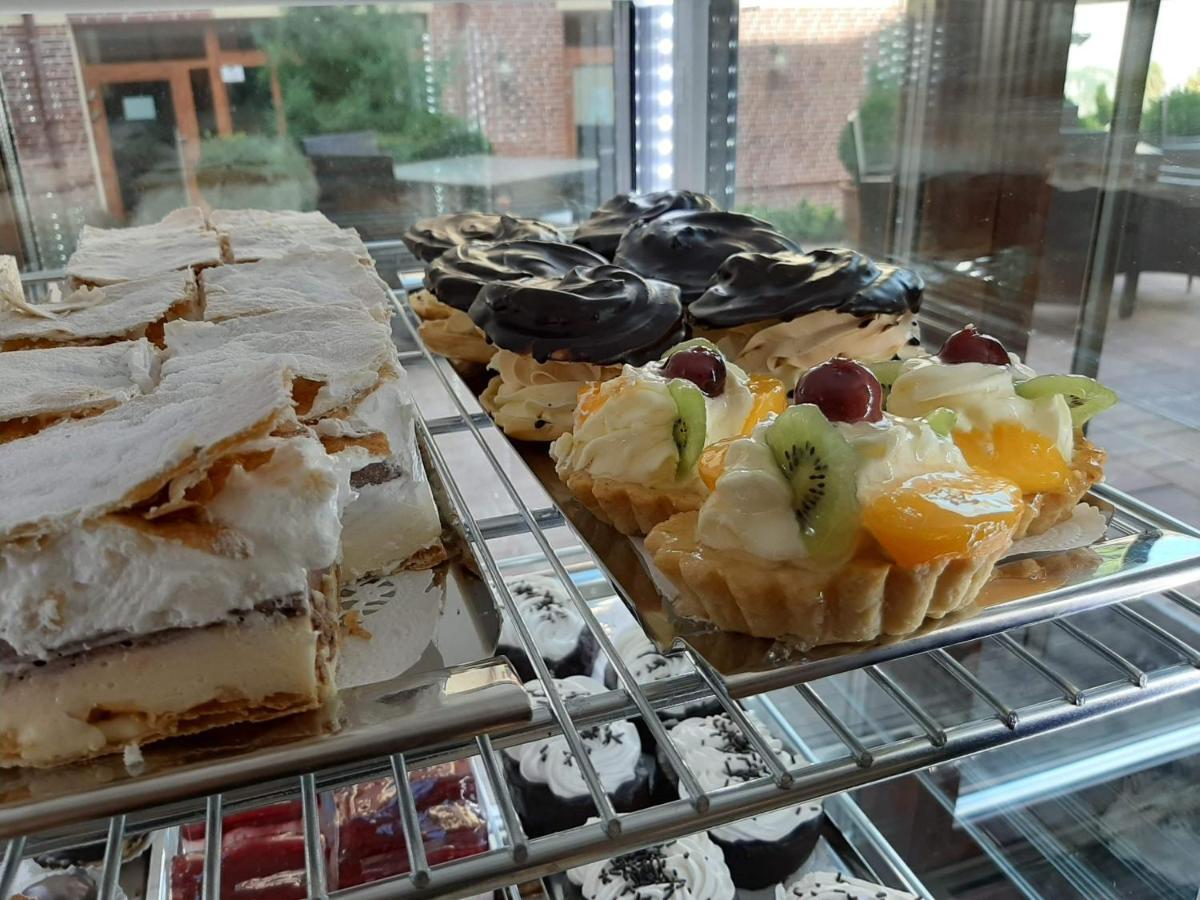 Jolan Pension & Restaurant Cicov Ngoại thất bức ảnh